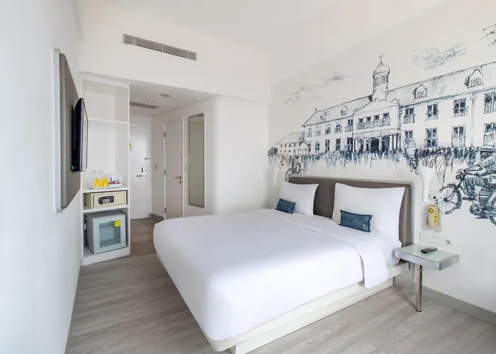 Yello Hotel Harmoni Yakarta